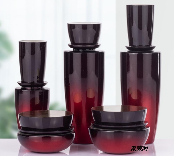廣州化妝品瓶烤漆廠(chǎng) 演繹日用玻璃制品的藝術(shù)與務(wù)實(shí)